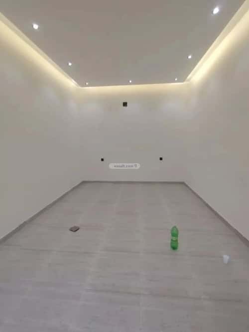 فيلا 262 متر مربع شمالية على شارع 20م عكاظ، جنوب الرياض، الرياض