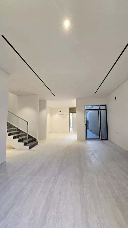 Floor 202 SQM with 5 Bedrooms Az-Zahra, West Riyadh, Riyadh