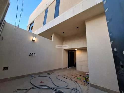 4 bedroom floor in Al Zahrah