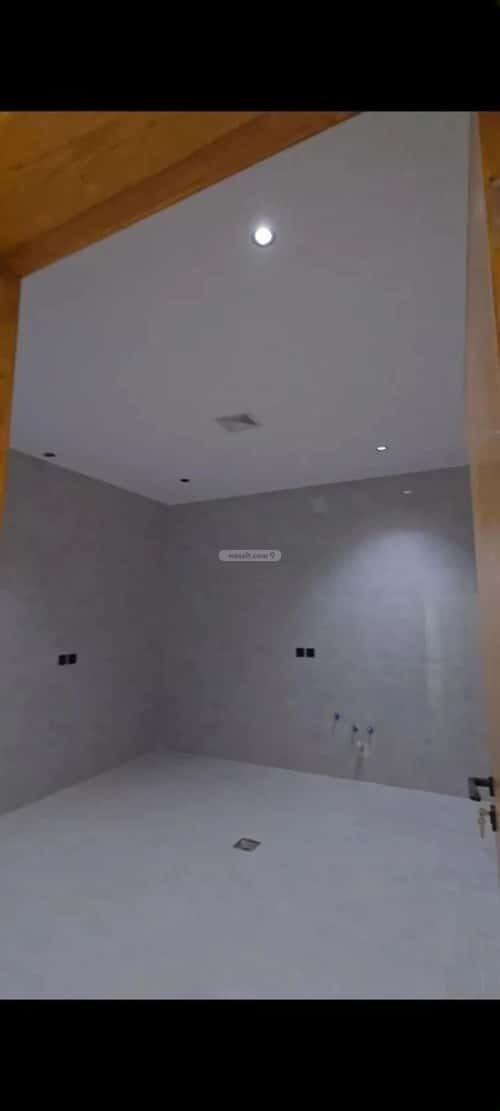 Villa 306 SQM Facing South on 15m Width Street Dahiat Namar, West Riyadh, Riyadh