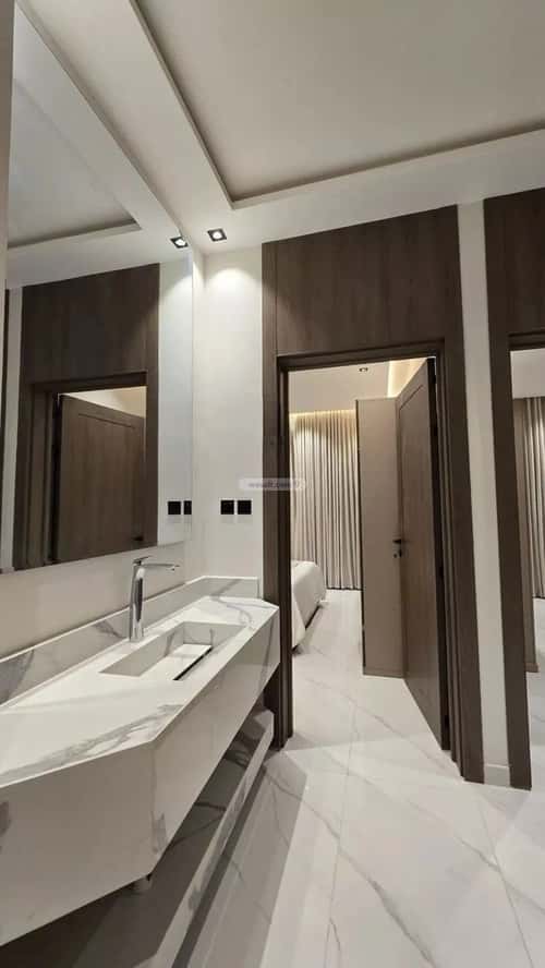 4 bedroom floor in Okaz