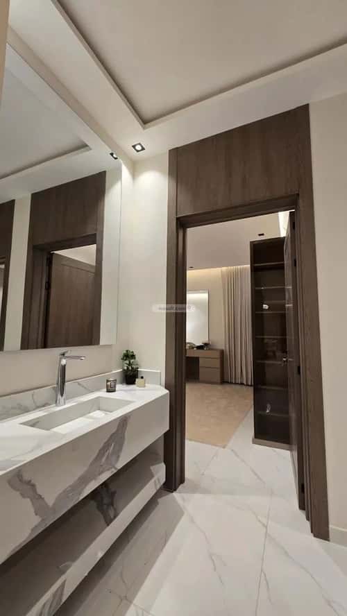 4 bedroom floor in Okaz