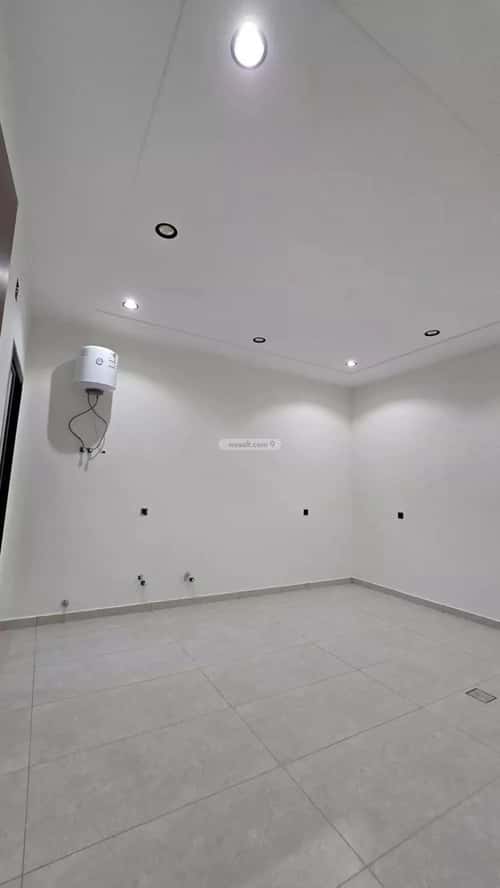 Floor 231 SQM with 6 Bedrooms Okaz, South Riyadh, Riyadh