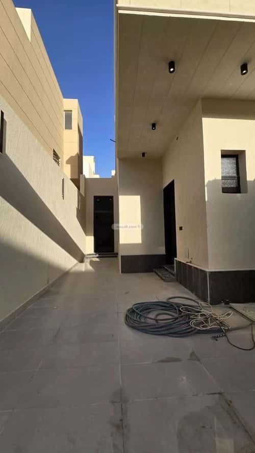 Floor 153 SQM with 3 Bedrooms Al-Awaly, West Riyadh, Riyadh
