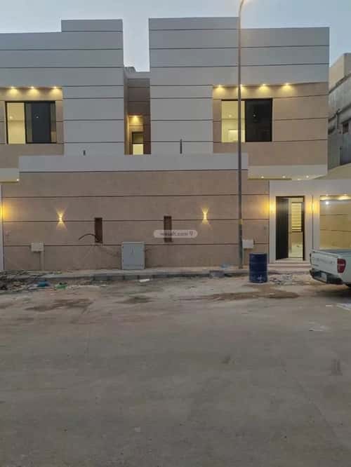 فيلا 200 متر مربع شرقية على شارع 15م السويدي، غرب الرياض، الرياض