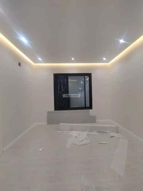 فيلا 200 متر مربع شرقية على شارع 15م السويدي، غرب الرياض، الرياض