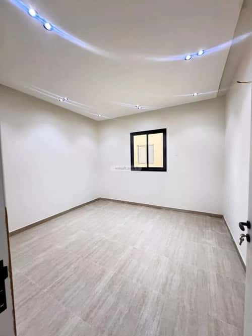 فيلا 300 متر مربع شرقية على شارع 20م ضاحية نمار، غرب الرياض، الرياض