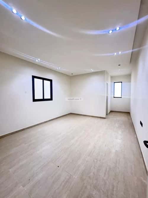 فيلا 300 متر مربع شرقية على شارع 20م ضاحية نمار، غرب الرياض، الرياض