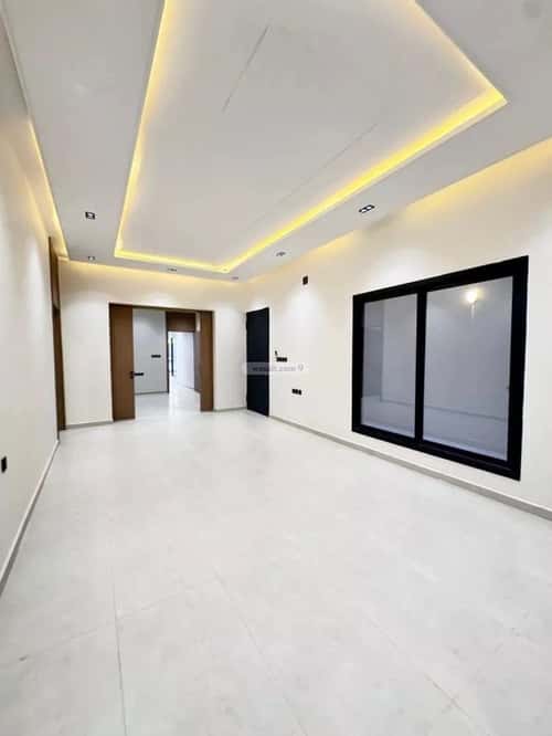 دور 3 غرف في عكاظ