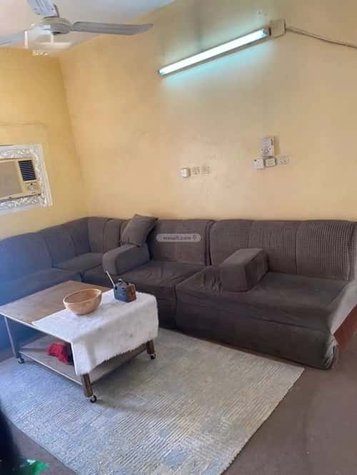 فيلا 400 متر مربع شرقية على شارع 40م طويق، غرب الرياض، الرياض