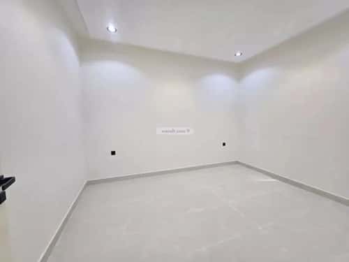 Floor 192 SQM with 8 Bedrooms Okaz, South Riyadh, Riyadh