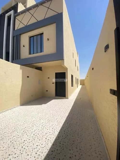 Floor 161 SQM with 5 Bedrooms Ohod, South Riyadh, Riyadh