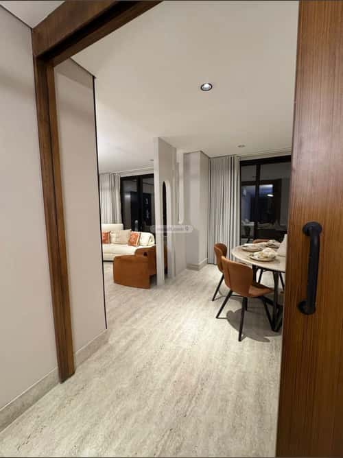 شقة 250 متر مربع ب 5 غرف الشعلة، الدمام