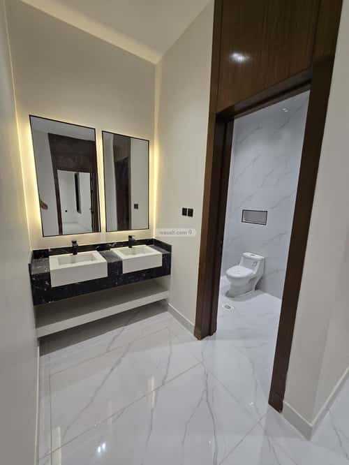 Floor 192 SQM with 5 Bedrooms Al Marjan, East Riyadh, Riyadh