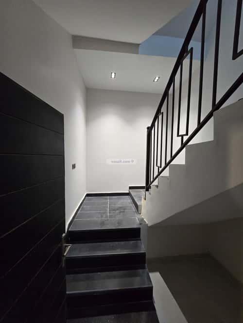 Floor 161 SQM with 5 Bedrooms Al Marjan, East Riyadh, Riyadh