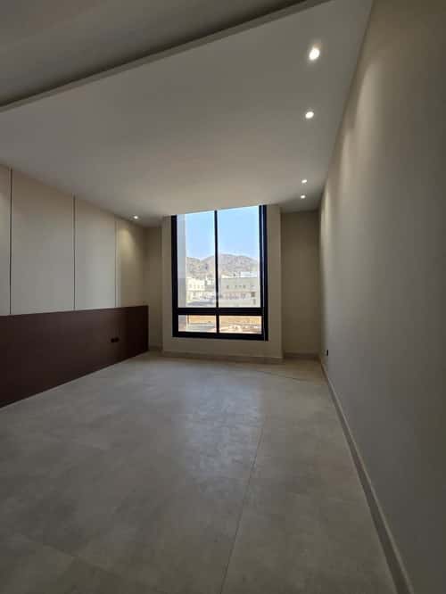 Villa 453 SQM Facing East on 20m Width Street Alghashashyaalgadeed, Makkah Al Mukarramah
