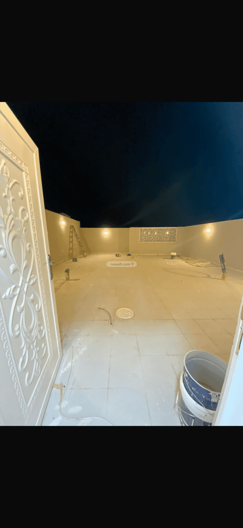 فيلا 300 متر مربع غربية على شارع 18م الأمانة، الدمام