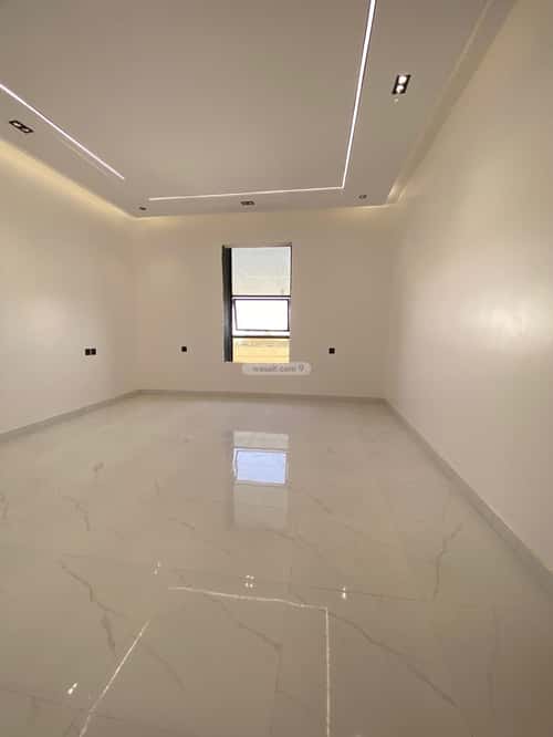 فيلا 344 متر مربع شرقية على شارع 15م الفتح، الجموم