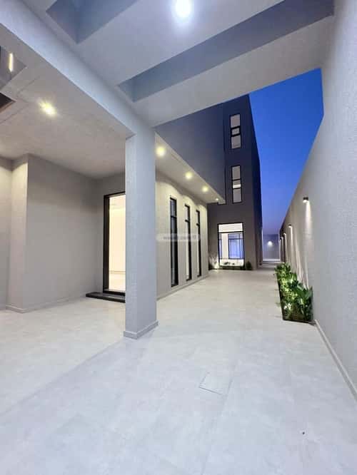 5 bedroom villa in Al Mahdiyyah