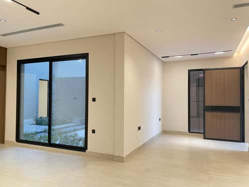 فيلا 375 متر مربع شرقية على شارع 15م المهدية، غرب الرياض، الرياض