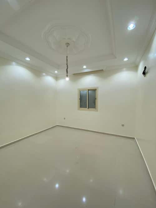 شقة 180 متر مربع ب 5 غرف المروة، شمال جدة، جدة