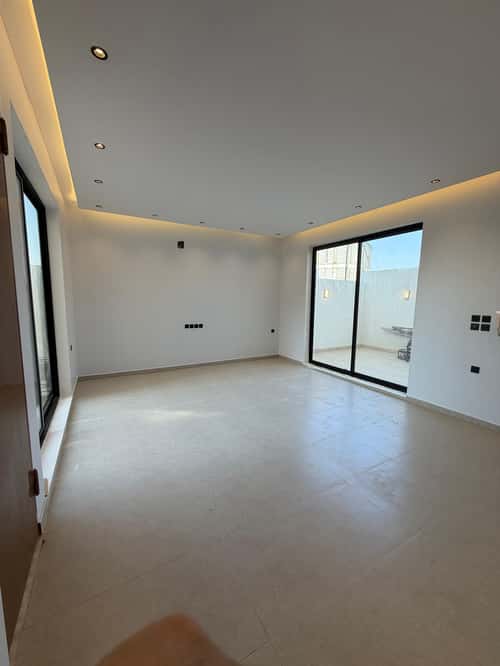5 bedroom villa in Al Mahdiyyah