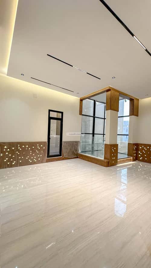 6 bedroom villa in Al Mahdiyyah