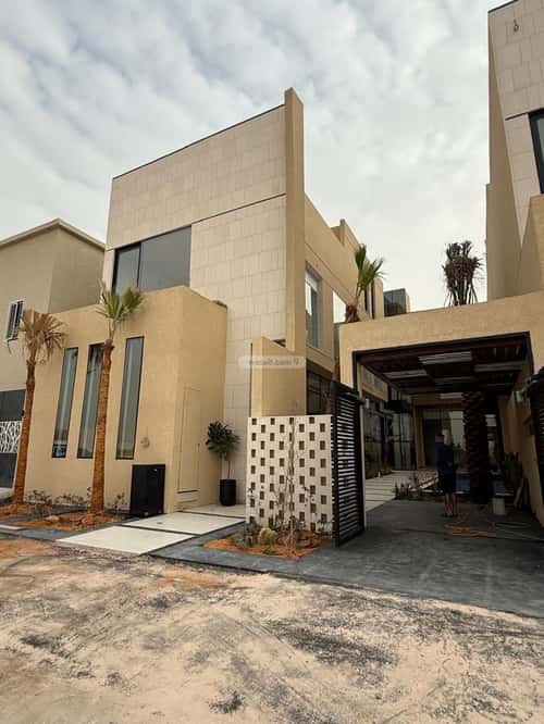Villa 375 SQM Facing East on 15m Width Street Al-Mahdiyah, West Riyadh, Riyadh