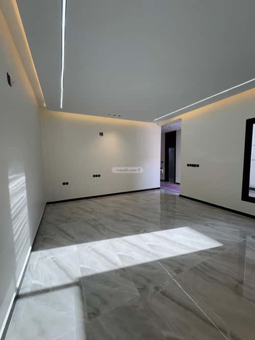 Villa 270 SQM with 1 Apartment Facing North Al-Janadriyah, East Riyadh, Riyadh