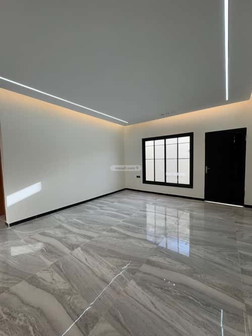 Floor with 5 Bedrooms Al-Janadriyah, East Riyadh, Riyadh