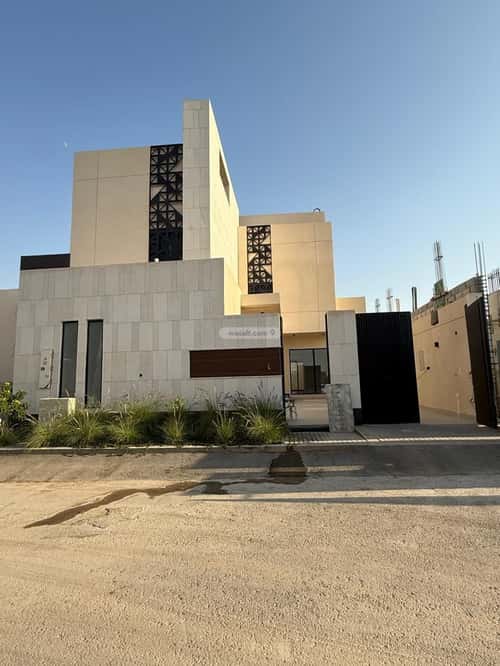 Villa 450 SQM Facing North on 20m Width Street Al-Mahdiyah, West Riyadh, Riyadh