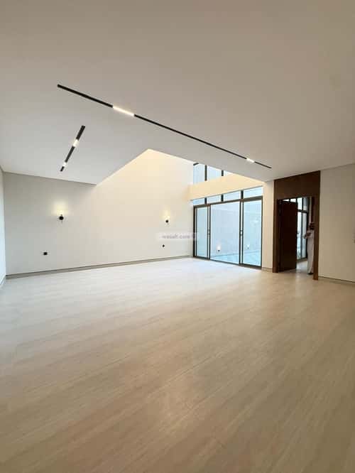 6 bedroom villa in Al Mahdiyyah