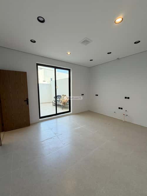 5 bedroom villa in Al Mahdiyyah