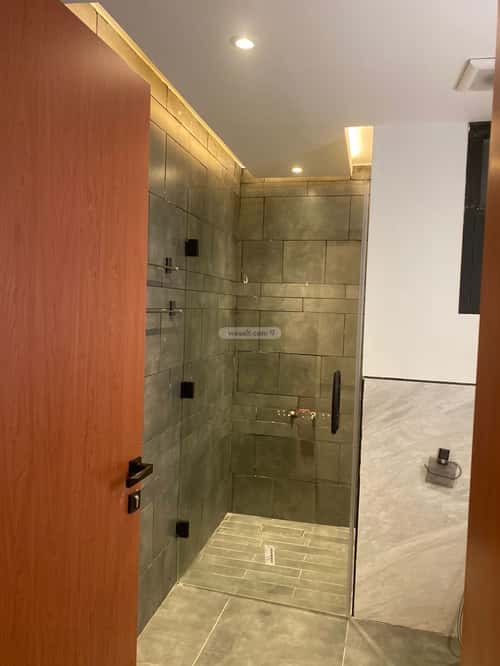 شقة 3 غرف في العارض