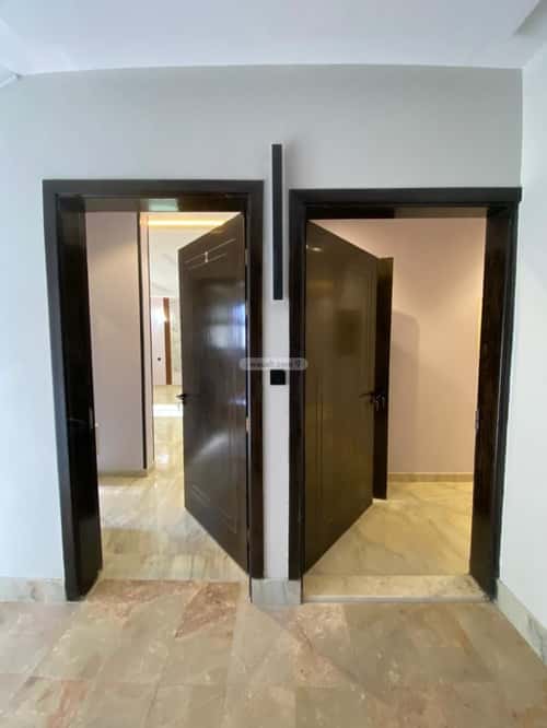 Apartment 222 SQM with 6 Bedrooms Al Akhbar, Alttayif