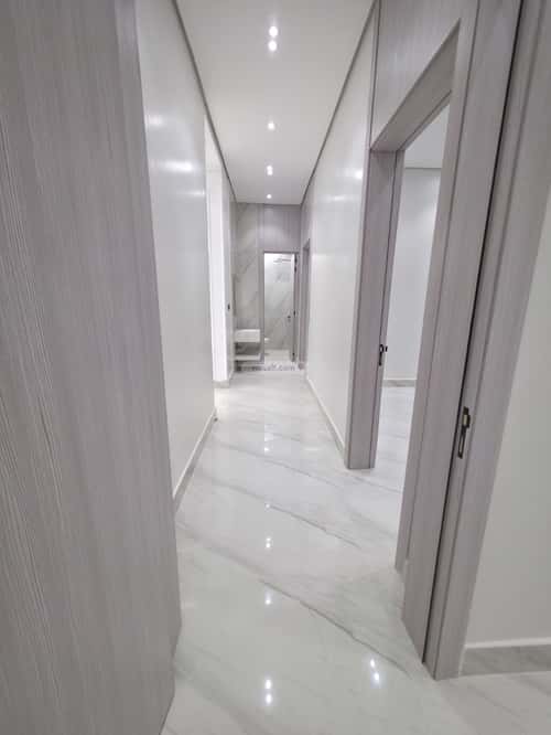 Floor 348 SQM with 5 Bedrooms An-Nadheem, East Riyadh, Riyadh