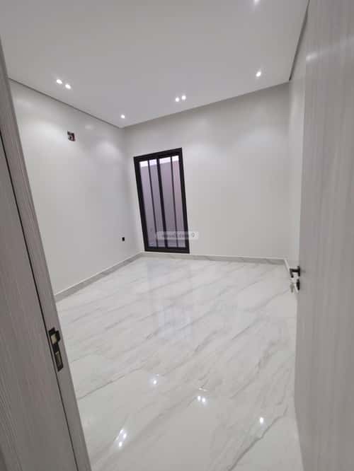 Floor 348 SQM with 5 Bedrooms An-Nadheem, East Riyadh, Riyadh