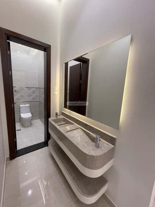 فيلا 369 متر مربع شرقية على شارع 32م الوفاء، شرق جدة، جدة