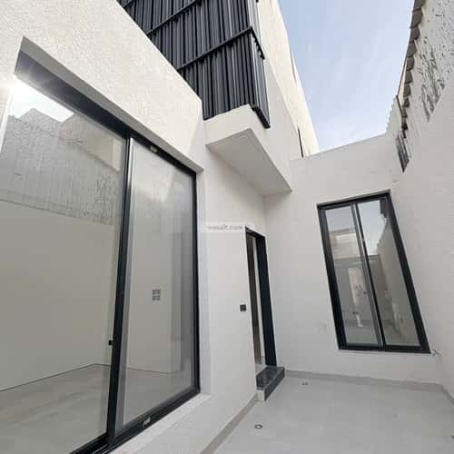 Floor 124 SQM with 3 Bedrooms Shubra, West Riyadh, Riyadh