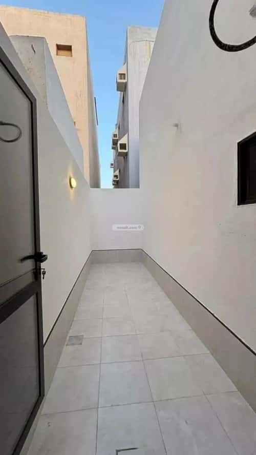 Floor 334 SQM with 8 Bedrooms Haya Al-Ranoona, Madinah