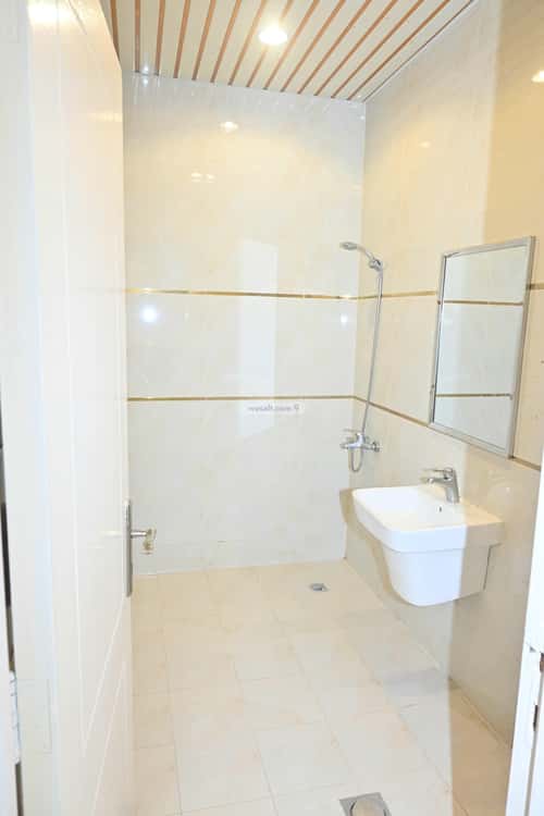 شقة 812 متر مربع ب 3 غرف الملقا، شمال الرياض، الرياض