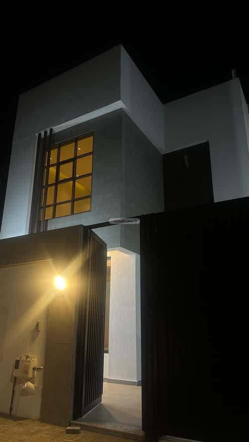 فيلا 250 متر مربع شرقية على شارع 16م شوران، المدينة المنورة