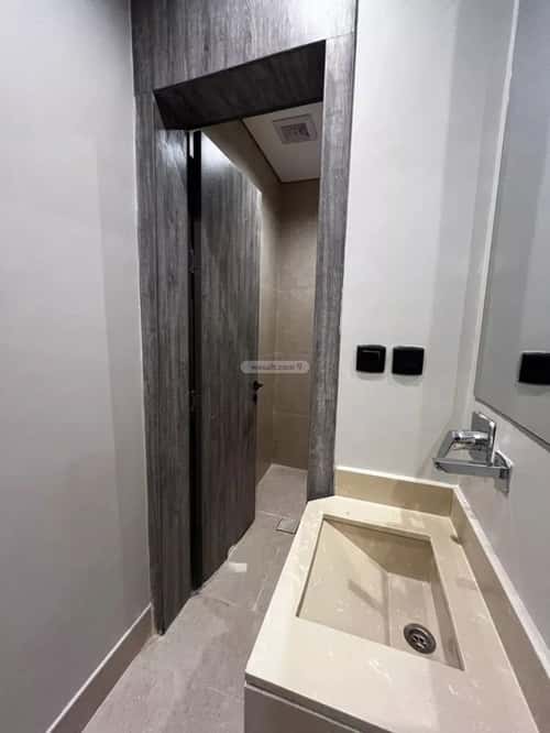 شقة 145 متر مربع ب 4 غرف الحمراء، الخبر