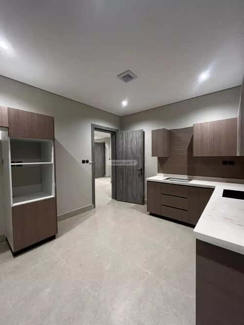 شقة 115 متر مربع ب 3 غرف الحمراء، الخبر