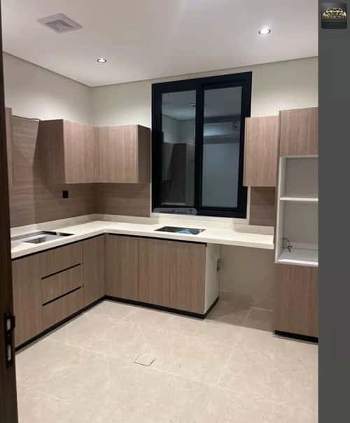 شقة 142 متر مربع ب 5 غرف الحمراء، الخبر