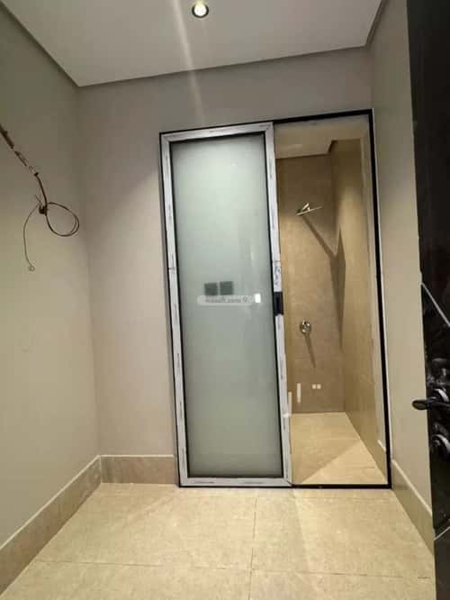 شقة 137 متر مربع ب 4 غرف الحمراء، الخبر