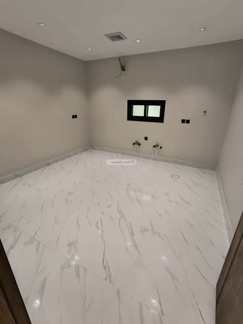 فيلا 336 متر مربع غربية على شارع 12م الرحمانية، شرق جدة، جدة