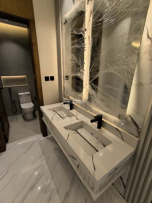 فيلا 336 متر مربع غربية على شارع 12م الرحمانية، شرق جدة، جدة