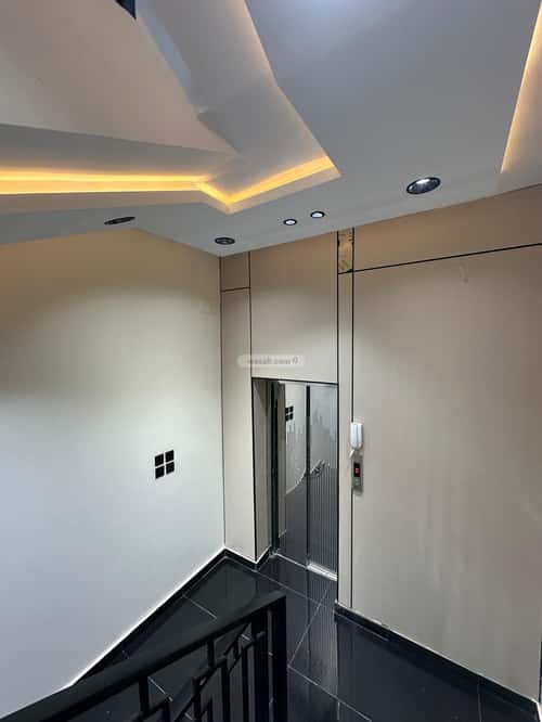 Apartment 223 SQM with 6 Bedrooms Al-Yarmouk, Khamis Mushait