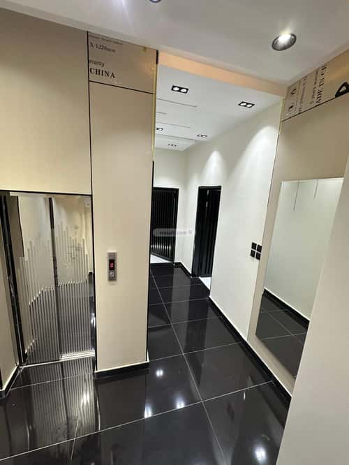 Apartment 223 SQM with 6 Bedrooms Al-Yarmouk, Khamis Mushait